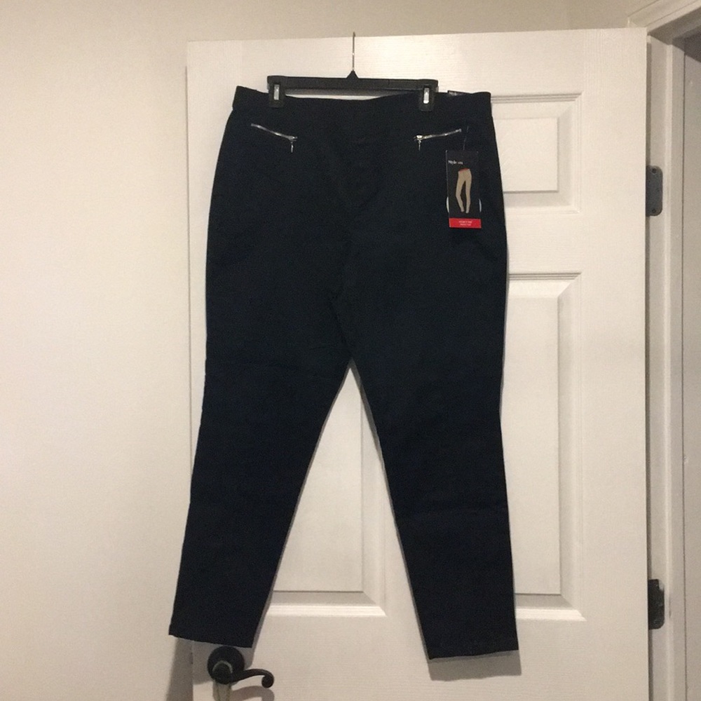 Style & Co.  X Large. Curvy Fit skinny leg pants